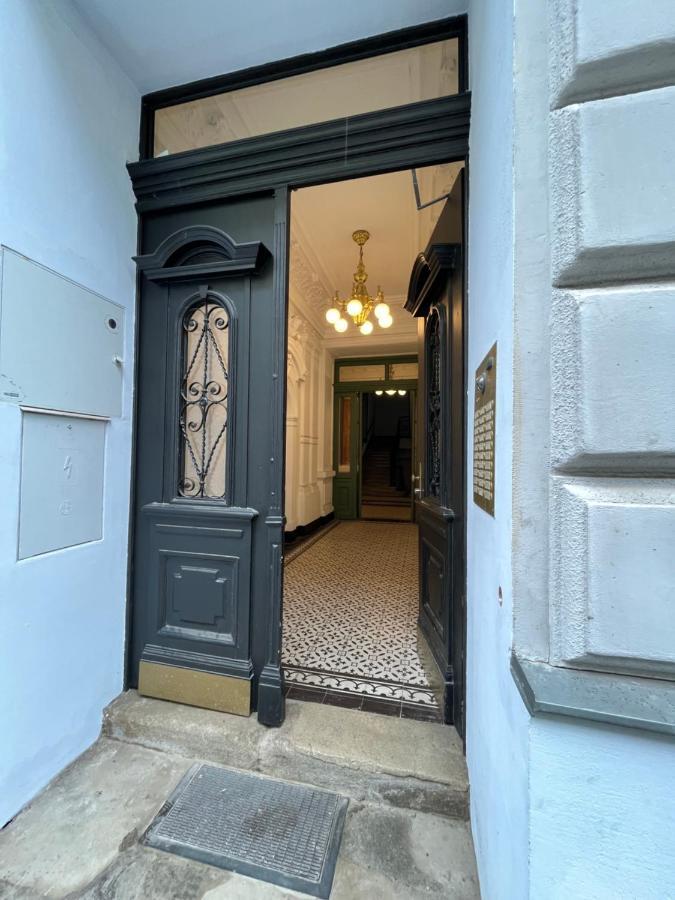 Appartamento Zentrale Wohlfuehloase Vienna Esterno foto